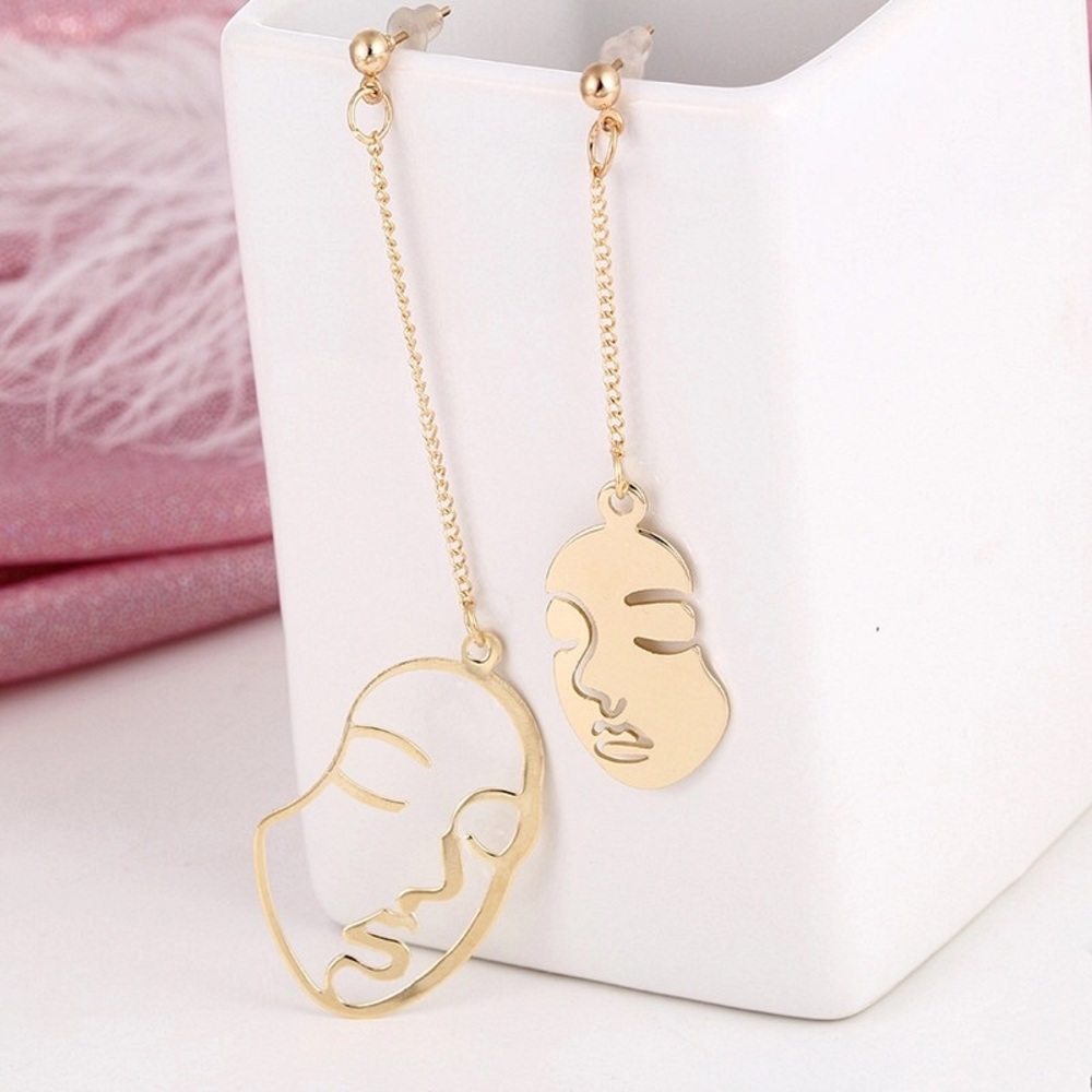 🔥2 for 1🔥 Gold Face Earrings